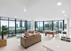 Waterfront Melbourne Apartments - Melbourne - Wohnzimmer