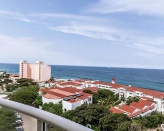 703 Oyster Schelles - Umhlanga - Balcón