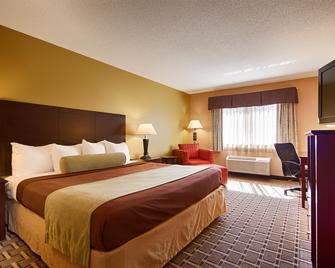 Best Western Plus Executive Inn - Saint Marys - Schlafzimmer