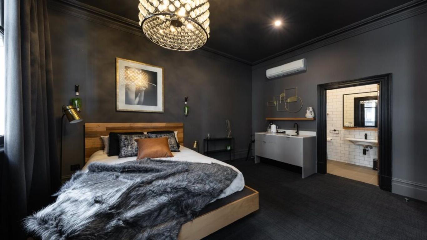 East Brunswick Hotel