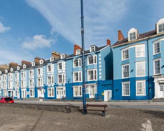 No 46 Marine Terrace - Aberystwyth - Gebouw