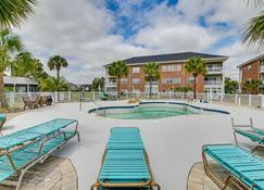 Myrtle Beach Vacation Rental with Pool Access - Myrtle Beach - Pool