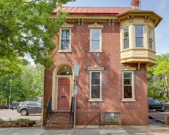 Walk to Restaurants and Shops Apt in Pennsylvania! - Pottstown - Будівля