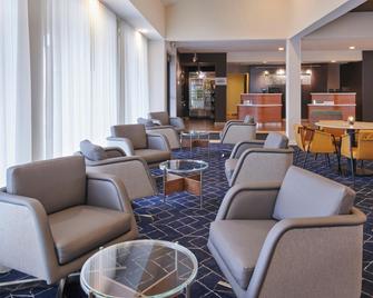 Courtyard by Marriott Detroit Livonia - Livonia - Salónek