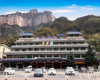 Baligou Hotel - Xinxiang - Gebouw