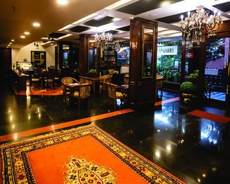 Seasons Hotels & Resorts - Margao - Lobby