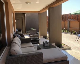 City Lodge Etosha - Omuthiya - Patio