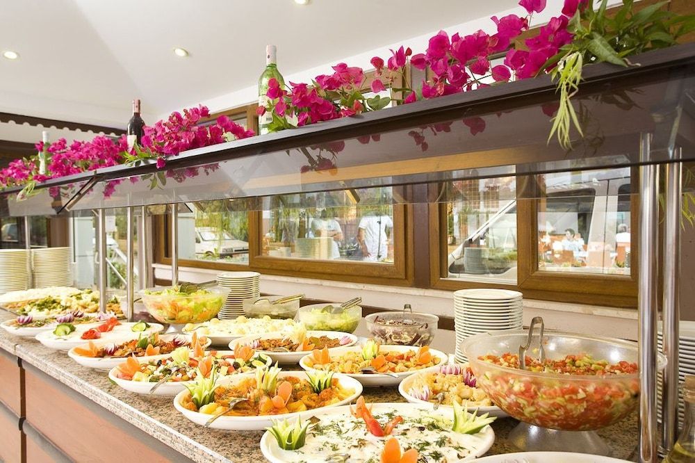 Selenium Hotel - Side - Buffet