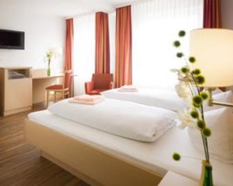 Hotel Gasthof Pension Riebel - Etzenricht - Ložnice
