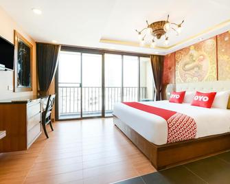 Super OYO 458 Nakorn Siam Boutique - Pattaya - Bedroom