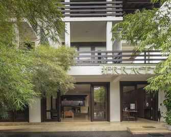 Terrace Green Hotel and Spa - Free Airport Shuttle Service - Negombo - Edificio