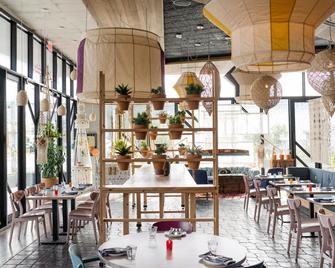 ARRIVE East Austin - Austin - Restaurant