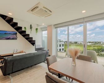 Ehden Vacation Suites Puerto Cancún - Cancún - Comedor