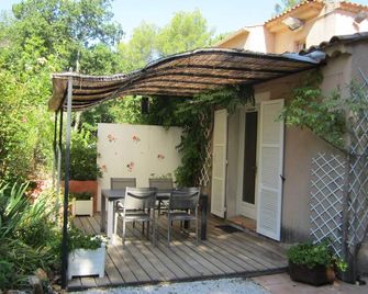 Gite de veronique & alain - Salernes - Patio