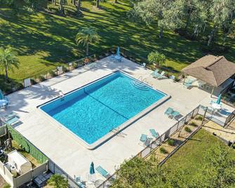 Heated Pool Citrus Hills Condo Near Golfing! - Hernando - Piscina