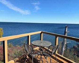 Terrace Point on Lake Superior - Grand Marais - Balkon