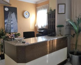 Hotel Marco Polo - Bologna - Front desk