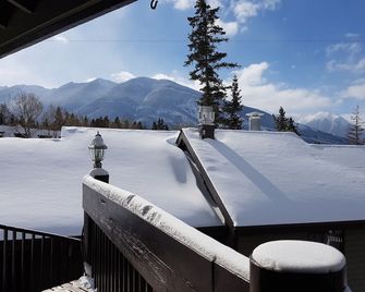Banff International Hostel - Banff