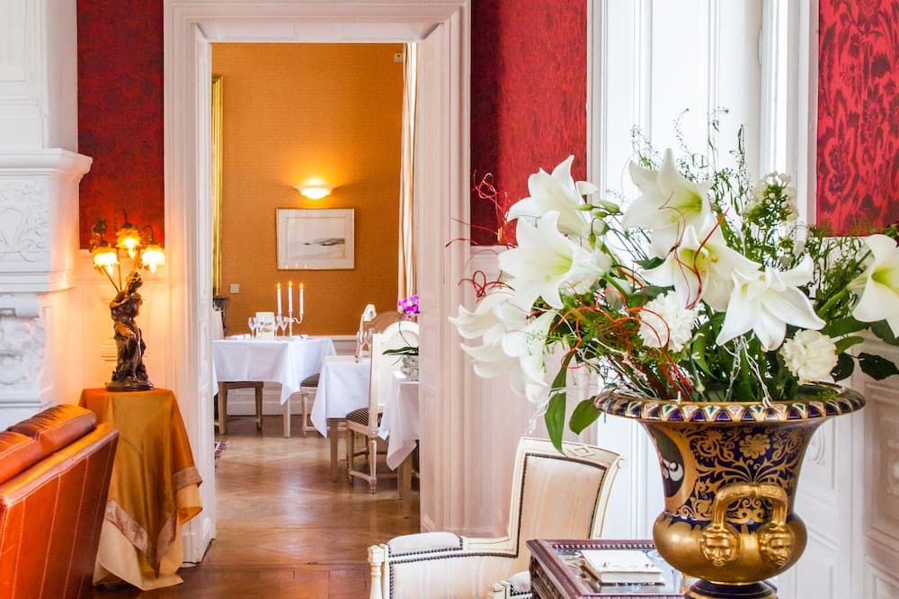 Chateau de Bellefontaine - באיואו - מסעדה