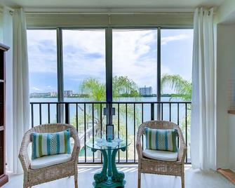 Bay Watch #6 - Weekly Beach Rental - Clearwater Beach - Balcony