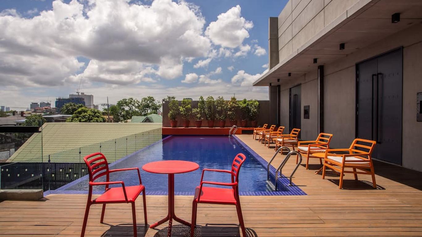 The B Hotel Quezon City