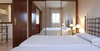 Apartamentos Vértice Bib Rambla - Seville - Bedroom