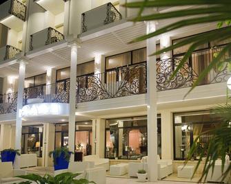 Hotel Baby B&B - Cervia - Edificio