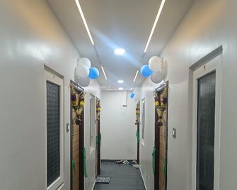 Hotel Sri murugappa - Manapparai - Hallway