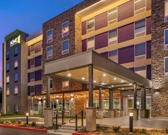 Home2 Suites by Hilton Harrisonburg University - Harrisonburg - Gebäude