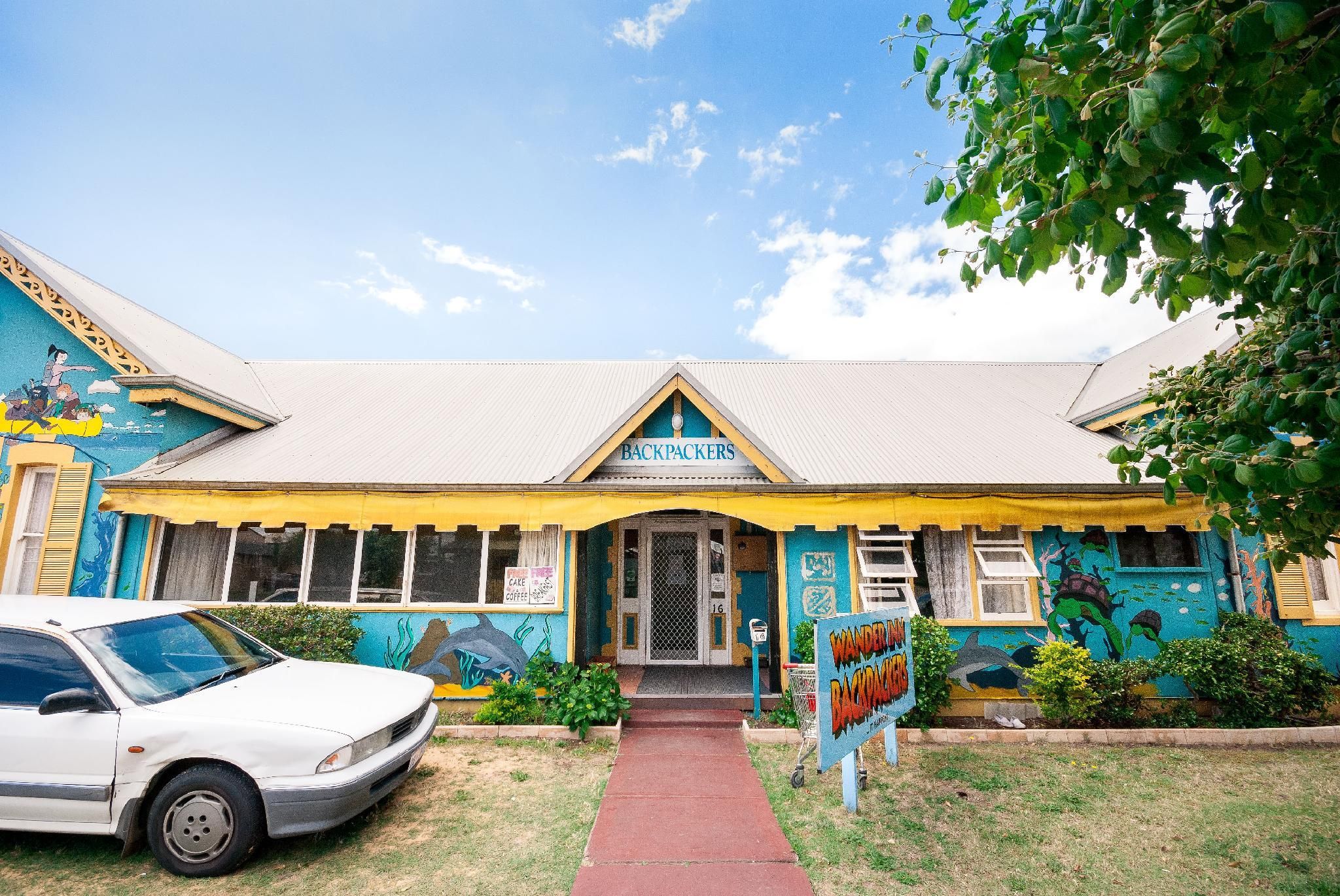 واندر إن - بنبري باكباكرز