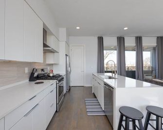 Nashville Notes - Sleeps 8 - Mins to Broadway! - נאשוויל - מטבח