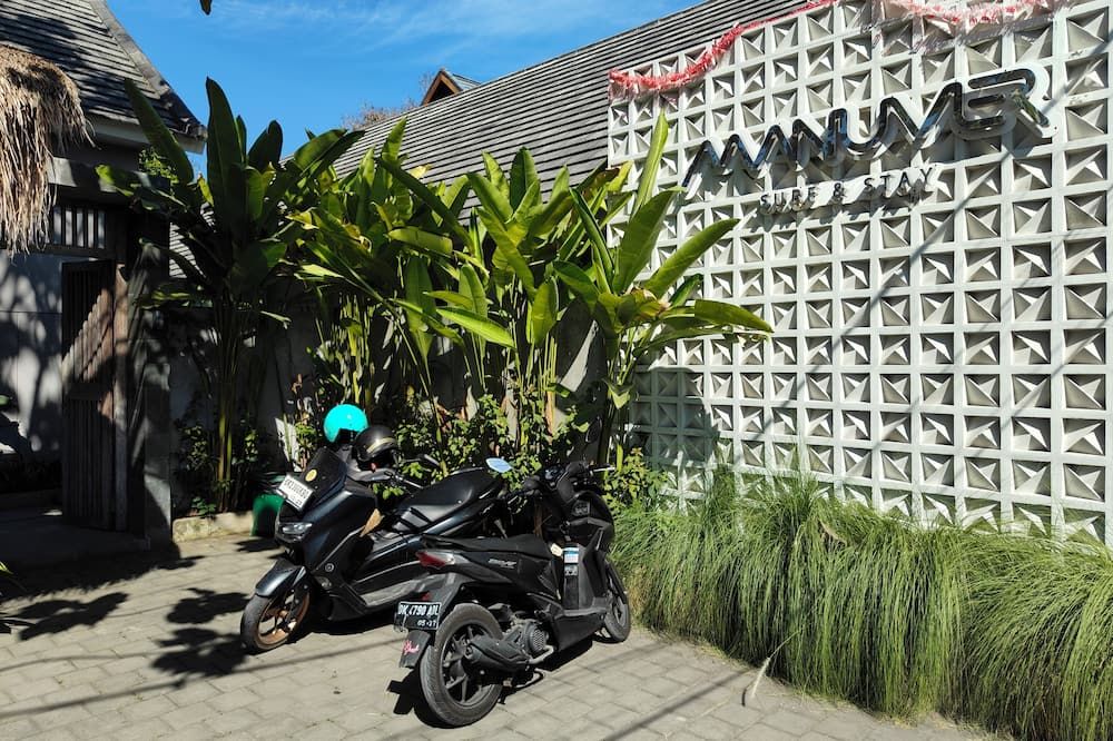 Manuver Surf And Stay Uluwatu Bali - Denpasar
