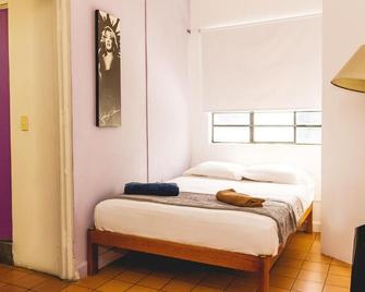 Bluepepper City Hostel - Guadalajara - Bedroom