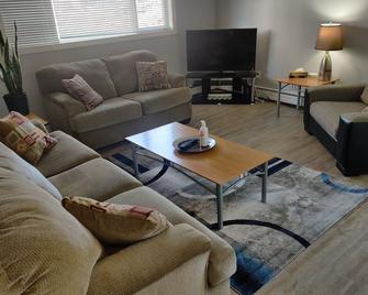 Welcome to ' A Home Away' - Newly updated 1 bedroom unit - Regina - Living room