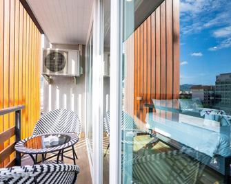 Hotel Dsure Patong - Patong - Balcony