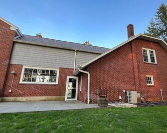 The Loft at Seven Oaks Estate - New Philadelphia - Edifício