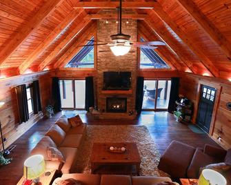 Little Sycamore Creek Landing - Private Norris Lakefront Cabin Views - Tazewell - Sala de estar