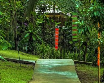 Monoceros Resort - Mae Rim - Utomhus