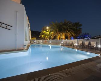 Francoise Hotel - Galissas - Pool