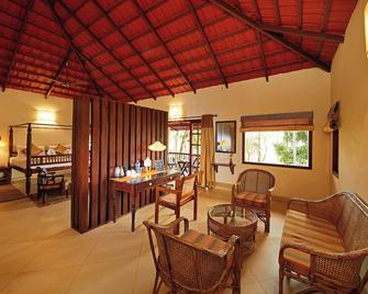 Raindrops Resorts Wayanad - Sultan Bathery - Restaurant