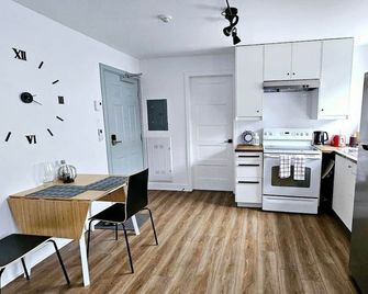 Au coeur du village - Appartement 2 - Rawdon - Кухня
