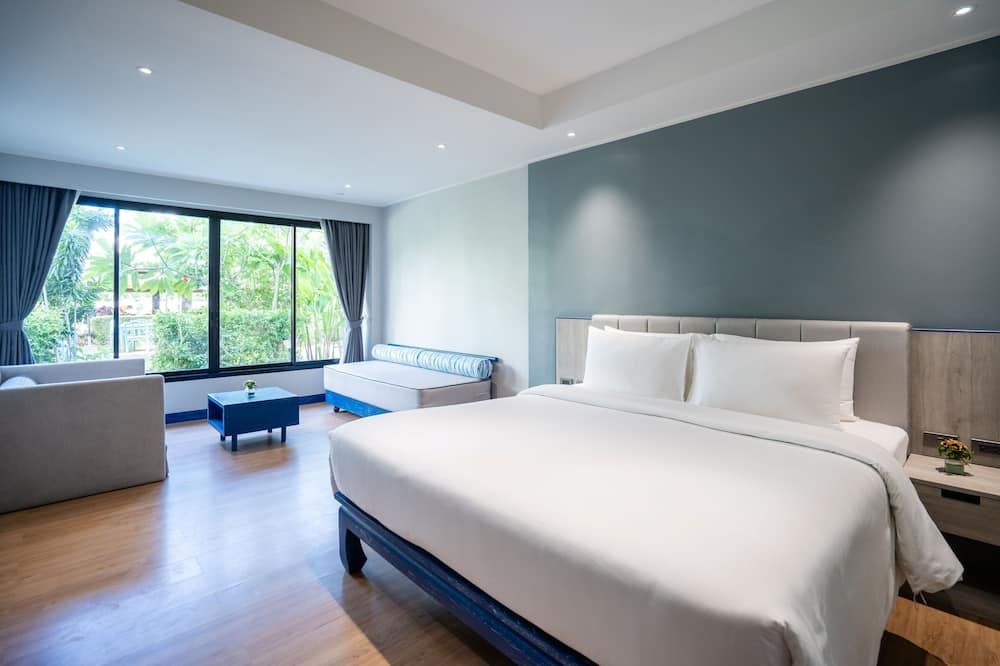 Phuket Island View Hotel (SHA Plus+) - קארון - חדר שינה
