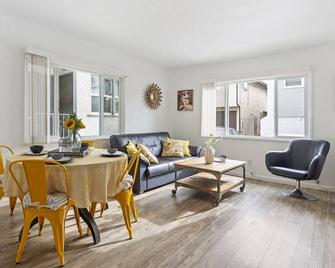 Island Vibes -1bedroom in the heart of Long Beach (Belmont Shore) - Long Beach - Sala de estar