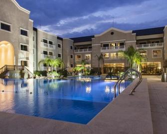 Hotel Ronny - Ciudad de Formosa - Piscina