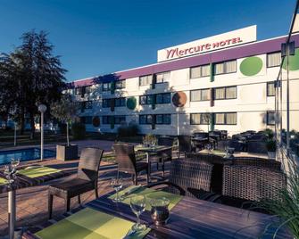 Mercure Hotel Saarbrücken Süd - Saarbruecken - Building