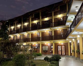 Hotel Garnier - Campos do Jordão - Edificio