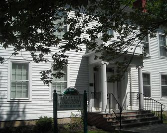 Lovely Amish Crafted Country Cabin in Wellsboro, Pennsylvania - Wellsboro - Building