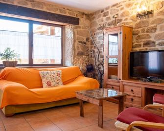 Casa Abuela Herminia - Fariza - Sala de estar