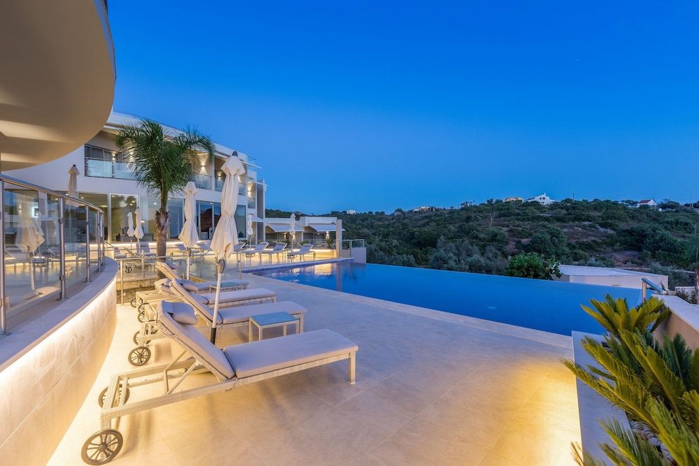 Caneiros Luxury House & Suites - Lagoa - Zwembad