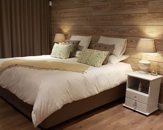 Riverview Guesthouse East London - איסט לונדון - חדר שינה